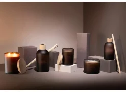 Geurkaars Vanille  H8,5cm 38H - bruin