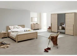 Slaapkamer met bed 160x200cm - kleerkast 283cm - commode 110cm en 2 nachtkastjes